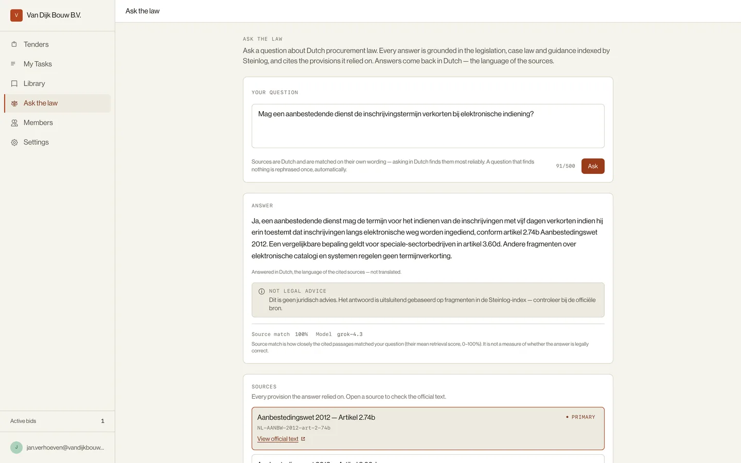 The Ask the law page: asked whether a buyer may shorten the tender period for electronic submission, Steinlog answers in Dutch — yes, by five days, under article 2.74b of the Aanbestedingswet 2012 — carries a NOT LEGAL ADVICE notice, and links to the official text of the cited article.